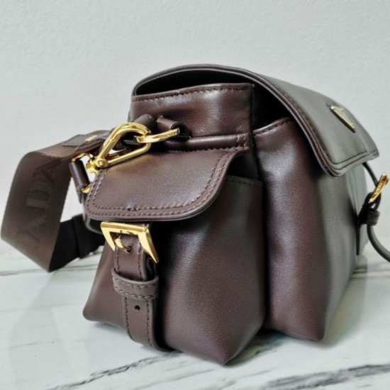 Replica Borse Alta Qualità a spalla media Prada Explore con patta 1BD394 Borgogna Imitazioni Replica Borse Alta Qualità a spalla media Prada Explore con patta 1BD394 Borgogna