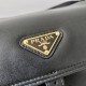 Replica Borsa a spalla media Prada Explore con patta 1BD394 Nero Imitazioni Replica Borsa a spalla media Prada Explore con patta 1BD394 Nero