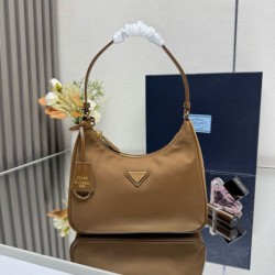 Replica Borsa hobo mini Prada Re-Edition 2005 Re-Nylon Saffiano 1N204M Marrone