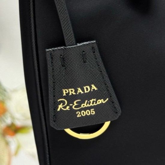 Replica Borsa hobo mini Prada Re-Edition 2005 Re-Nylon Saffiano 1N204M Nero