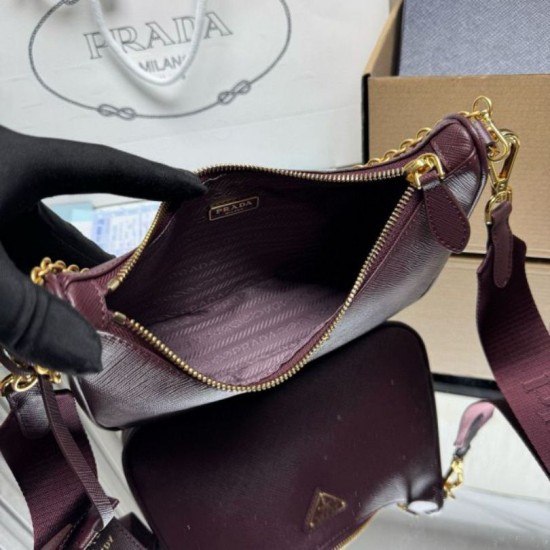 Replica Borsa a mano/borsa hobo Saffiano Prada Re-Edition 2005 Borgogna Imitazioni Replica Borsa a mano/borsa hobo Saffiano Prada Re-Edition 2005 Borgogna