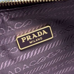 Replica Borsa a mano/borsa hobo Saffiano Prada Re-Edition 2005 Borgogna Imitazioni Replica Borsa a mano/borsa hobo Saffiano Prada Re-Edition 2005 Borgogna