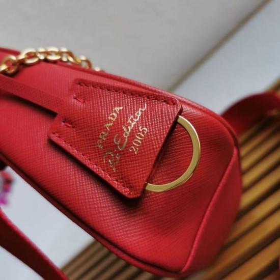 Replica borse griffate a mano/borsa hobo Saffiano Prada Re-Edition 2005 Rosso Imitazioni Replica borse griffate a mano/borsa hobo Saffiano Prada Re-Edition 2005 Rosso