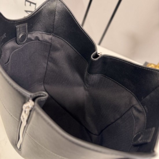 Replica Borsa tote media classica Loewe Hammock Flip Nero Imitazioni Replica Borsa tote media classica Loewe Hammock Flip Nero