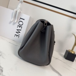 Replica Borse Imitazioni a mano Loewe Madrid Media Nero