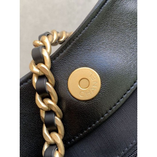 Replica Borsa Chanel 26C Dumpling Hobo AS5978 nera Imitazioni Replica Borsa Chanel 26C Dumpling Hobo AS5978 nera