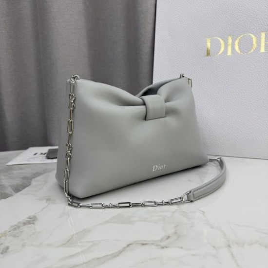 Replica Borsa a tracolla Dior Bow piccola/media con finitura oro Grigio Imitazioni Replica Borsa a tracolla Dior Bow piccola/media con finitura oro Grigio