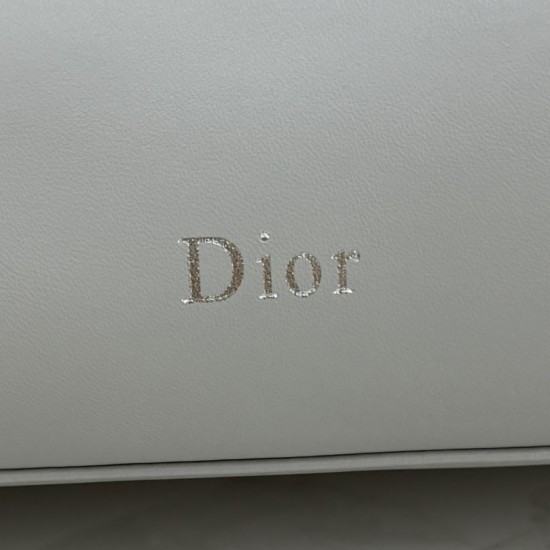 Replica Borsa a tracolla Dior Bow piccola/media con finitura oro Grigio Imitazioni Replica Borsa a tracolla Dior Bow piccola/media con finitura oro Grigio