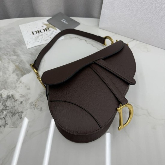 Replica Borse Saddle Dior pelle di vitello martellata marrone Imitazioni Replica Borse Saddle Dior pelle di vitello martellata marrone