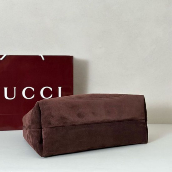 Replica Gucci 837466 Bora Pari a tracolla maxi Softbit Marrone scamosciato Imitazioni Replica Gucci 837466 Bora Pari a tracolla maxi Softbit Marrone scamosciato