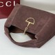 Replica Gucci 837466 Bora Pari a tracolla maxi Softbit Marrone scamosciato Imitazioni Replica Gucci 837466 Bora Pari a tracolla maxi Softbit Marrone scamosciato