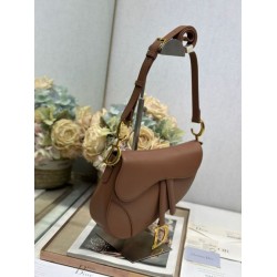 Borse Dior Saddle pelle di vitello liscia marrone Borse Dior Saddle pelle di vitello liscia marrone