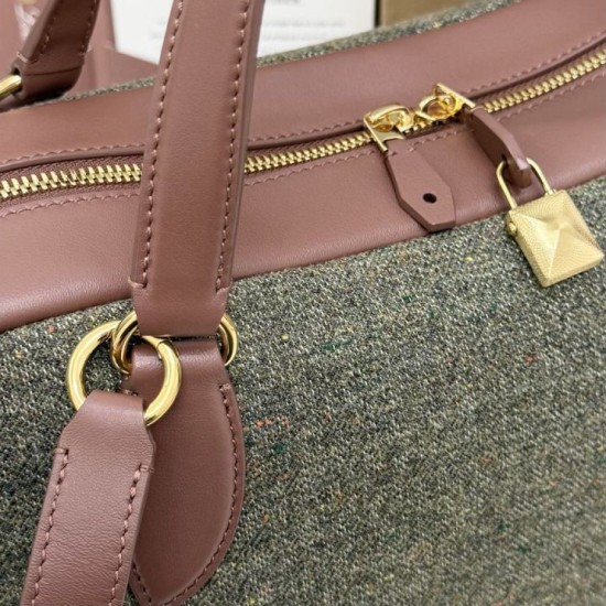Replica Borsa 1:1 Needle Loro Piana piccolo/media Caramel Sage Imitazioni Replica Borsa 1:1 Needle Loro Piana piccolo/media Caramel Sage