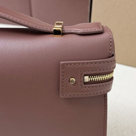 Replica Perfetta Loro Piana Extra Clutch L29 Caramello Salvia Imitazioni Replica Perfetta Loro Piana Extra Clutch L29 Caramello Salvia