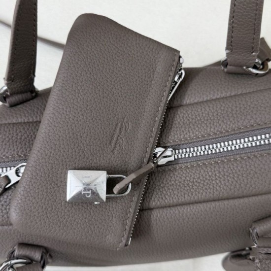 Replica Borsa Needle Loro Piana piccolo/media beige caldo Imitazioni Replica Borsa Needle Loro Piana piccolo/media beige caldo