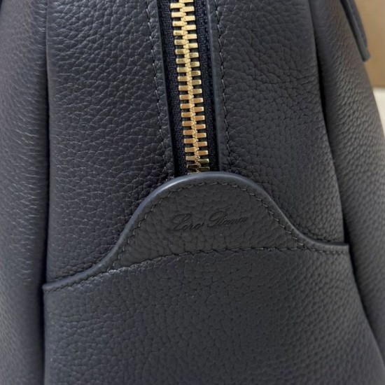 Replica Borse Firmate Needle Loro Piana piccolo/media Blu Royal Scuro Imitazioni Replica Borse Firmate Needle Loro Piana piccolo/media Blu Royal Scuro