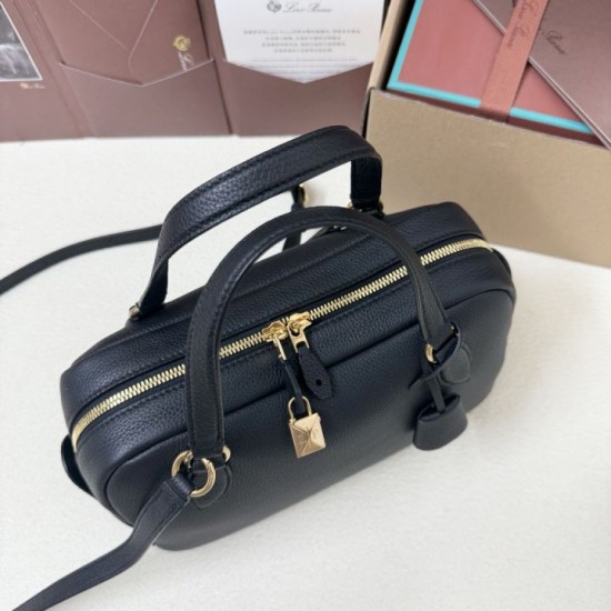 Replica Borsa Needle Loro Piana piccolo/media Nero Imitazioni Replica Borsa Needle Loro Piana piccolo/media Nero