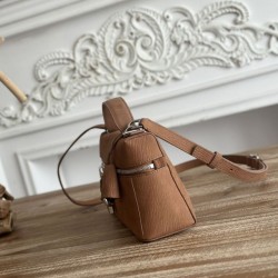 Replica Borse Firmate a tracolla con manico superiore Loro Piana Extra Bag 23 Marrone Imitazioni Replica Borse Firmate a tracolla con manico superiore Loro Piana Extra Bag 23 Marrone