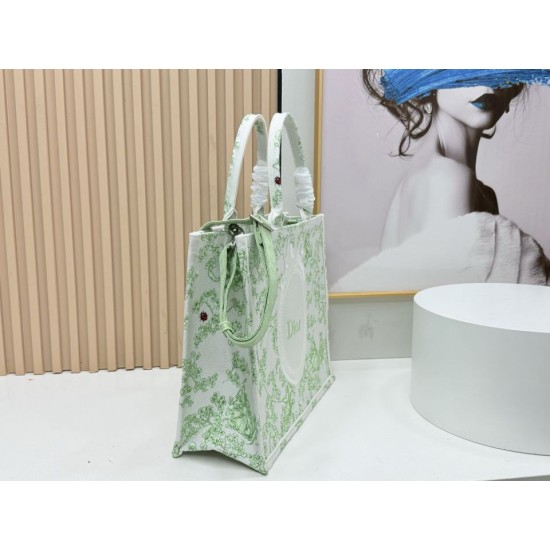 Replica Borsa Dior Book Tote piccolo/media/grande con tracolla ricamo Toile de Jouy multicolore verde