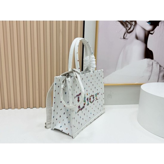 Replica Borse Dior Dioramour piccolo/media/grande Dior Book Tote con tracolla bianca