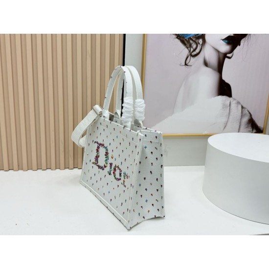 Replica Borse Dior Dioramour piccolo/media/grande Dior Book Tote con tracolla bianca