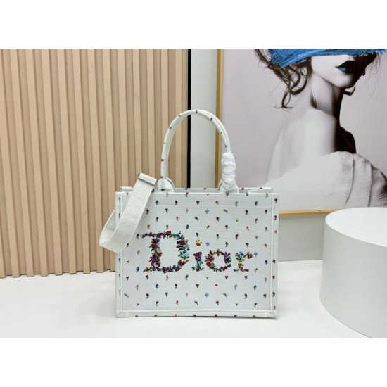 Replica Borse Dior Dioramour piccolo/media/grande Dior Book Tote con tracolla bianca