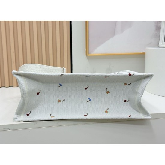 Replica Borse Dioramour Dior Book Tote con tracolla multicolore fiori Revolution ricamati bianchi Imitazioni Replica Borse Dioramour Dior Book Tote con tracolla multicolore fiori Revolution ricamati bianchi