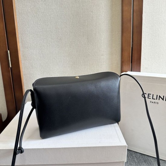 Replica Borsa 1:1 Celine Trio Flap morbida pelle di agnello nera Imitazioni Replica Borsa 1:1 Celine Trio Flap morbida pelle di agnello nera