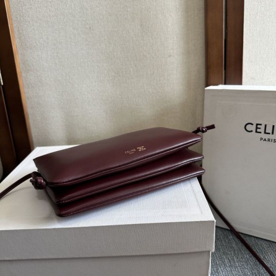Replica Borsa Celine Trio Flap morbida pelle di agnello bordeaux Imitazioni Replica Borsa Celine Trio Flap morbida pelle di agnello bordeaux