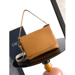 Borse a tracolla Dior Privé Messenger Uomo con patta Giallo 