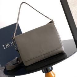 Replica Borse Firmate  a tracolla Dior Privé Messenger Uomo con patta Grigia 