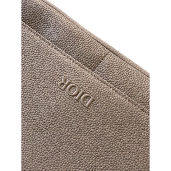 Replica Borse Firmate a tracolla Dior Privé Messenger Uomo con patta Grigia Imitazioni Replica Borse Firmate a tracolla Dior Privé Messenger Uomo con patta Grigia