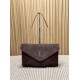 Replica YSL Saint Laurent Cassandre Borse Imitazioni a busta grande con catena scamosciata marrone Imitazioni Replica YSL Saint Laurent Cassandre Borse Imitazioni a busta grande con catena scamosciata marrone