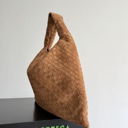 Replica borse griffate a tracolla Bottega Veneta Large Hop pelle scamosciata marrone Imitazioni Replica borse griffate a tracolla Bottega Veneta Large Hop pelle scamosciata marrone
