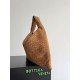 Replica borse griffate a tracolla Bottega Veneta Large Hop pelle scamosciata marrone Imitazioni Replica borse griffate a tracolla Bottega Veneta Large Hop pelle scamosciata marrone