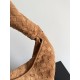Replica borse griffate a tracolla Bottega Veneta Large Hop pelle scamosciata marrone Imitazioni Replica borse griffate a tracolla Bottega Veneta Large Hop pelle scamosciata marrone