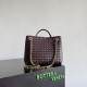 Replica Borse Bottega Veneta Andiamo piccola/media/grande pelle intrecciata marrone Imitazioni Replica Borse Bottega Veneta Andiamo piccola/media/grande pelle intrecciata marrone