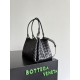 Replica Borse Bottega Veneta Parachute intrecciato nero Imitazioni Replica Borse Bottega Veneta Parachute intrecciato nero