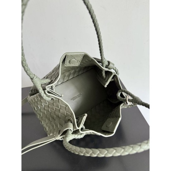 Replica Borsa Bottega Veneta Parachute intrecciato Verde Imitazioni Replica Borsa Bottega Veneta Parachute intrecciato Verde