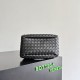 Replica Borsa a tracolla Bottega Veneta Campana piccola intrecciata Nero Imitazioni Replica Borsa a tracolla Bottega Veneta Campana piccola intrecciata Nero