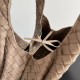 Replica Borsa a tracolla Bottega Veneta Campana piccola intrecciata Marrone Imitazioni Replica Borsa a tracolla Bottega Veneta Campana piccola intrecciata Marrone