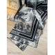 Replica Alta gamma Sciarpa quadrata twill di seta e cashmere Dior Toile de Jouy Sauvage Nero 140 x 140 Imitazioni Replica Alta gamma Sciarpa quadrata twill di seta e cashmere Dior Toile de Jouy Sauvage Nero 140 x 140