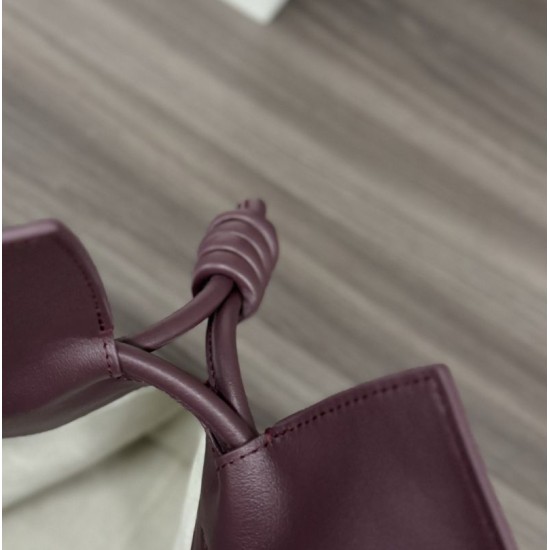 Replica Borsa a mano grande Loewe Flamenco nappa Gendi Rosso Imitazioni Replica Borsa a mano grande Loewe Flamenco nappa Gendi Rosso