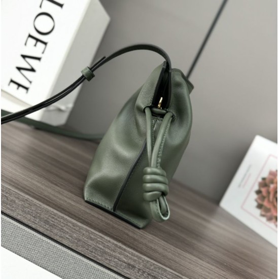 Replica Borsa a mano Mini Loewe Flamenco nappa verde