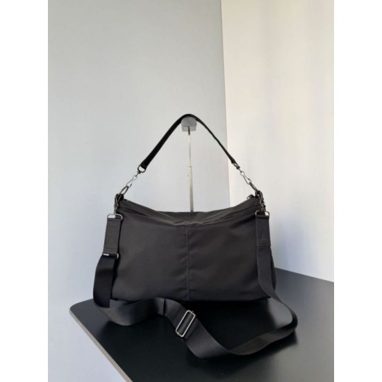 Replica Borse a tracolla media Balenciaga Le City Moto in nylon nero Imitazioni Replica Borse a tracolla media Balenciaga Le City Moto in nylon nero