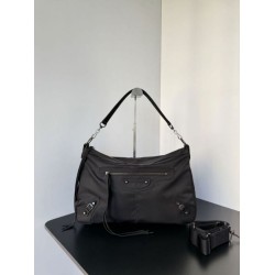 Borse a tracolla media Balenciaga Le City Moto in nylon nero