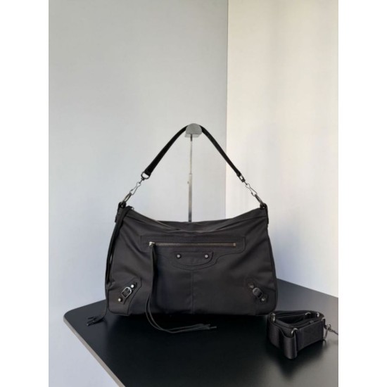 Replica Borse a tracolla media Balenciaga Le City Moto in nylon nero Imitazioni Replica Borse a tracolla media Balenciaga Le City Moto in nylon nero