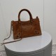 Replica Borsa 1:1 tote Balenciaga Le City Medium scamosciata cammello Imitazioni Replica Borsa 1:1 tote Balenciaga Le City Medium scamosciata cammello