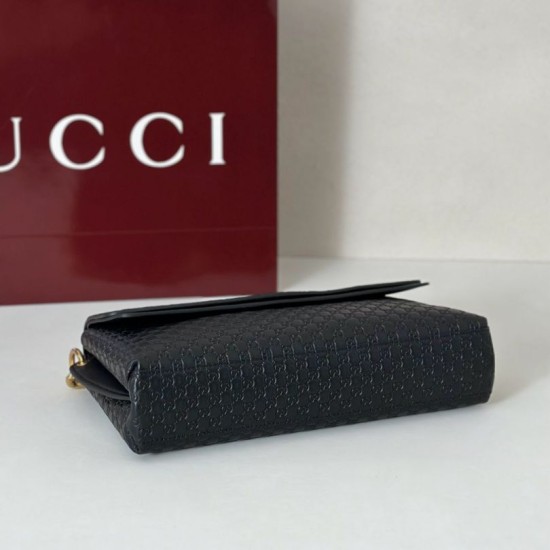 Replica Borsa a tracolla media Gucci GG rilievo con catena 857622 Nero Imitazioni Replica Borsa a tracolla media Gucci GG rilievo con catena 857622 Nero