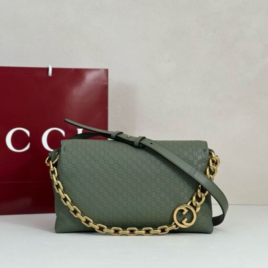 Replica Borsa a tracolla Gucci media con motivo GG goffrato e catena 857622 verde Imitazioni Replica Borsa a tracolla Gucci media con motivo GG goffrato e catena 857622 verde